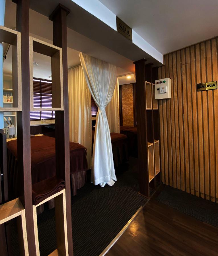 Flora Centre Hotel & Spa Ханой Экстерьер фото